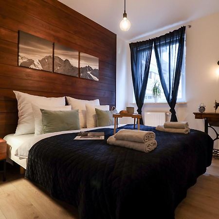 Six Dreams Spot Apartment Poznan Ngoại thất bức ảnh