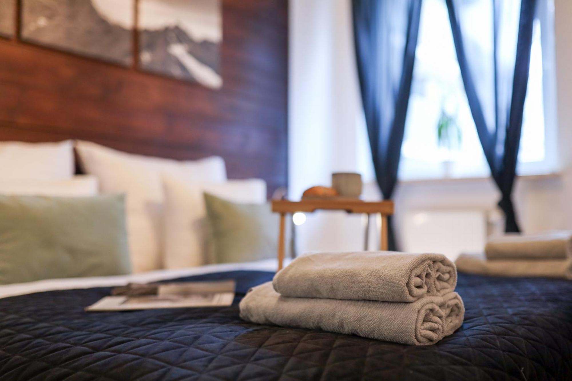 Six Dreams Spot Apartment Poznan Ngoại thất bức ảnh